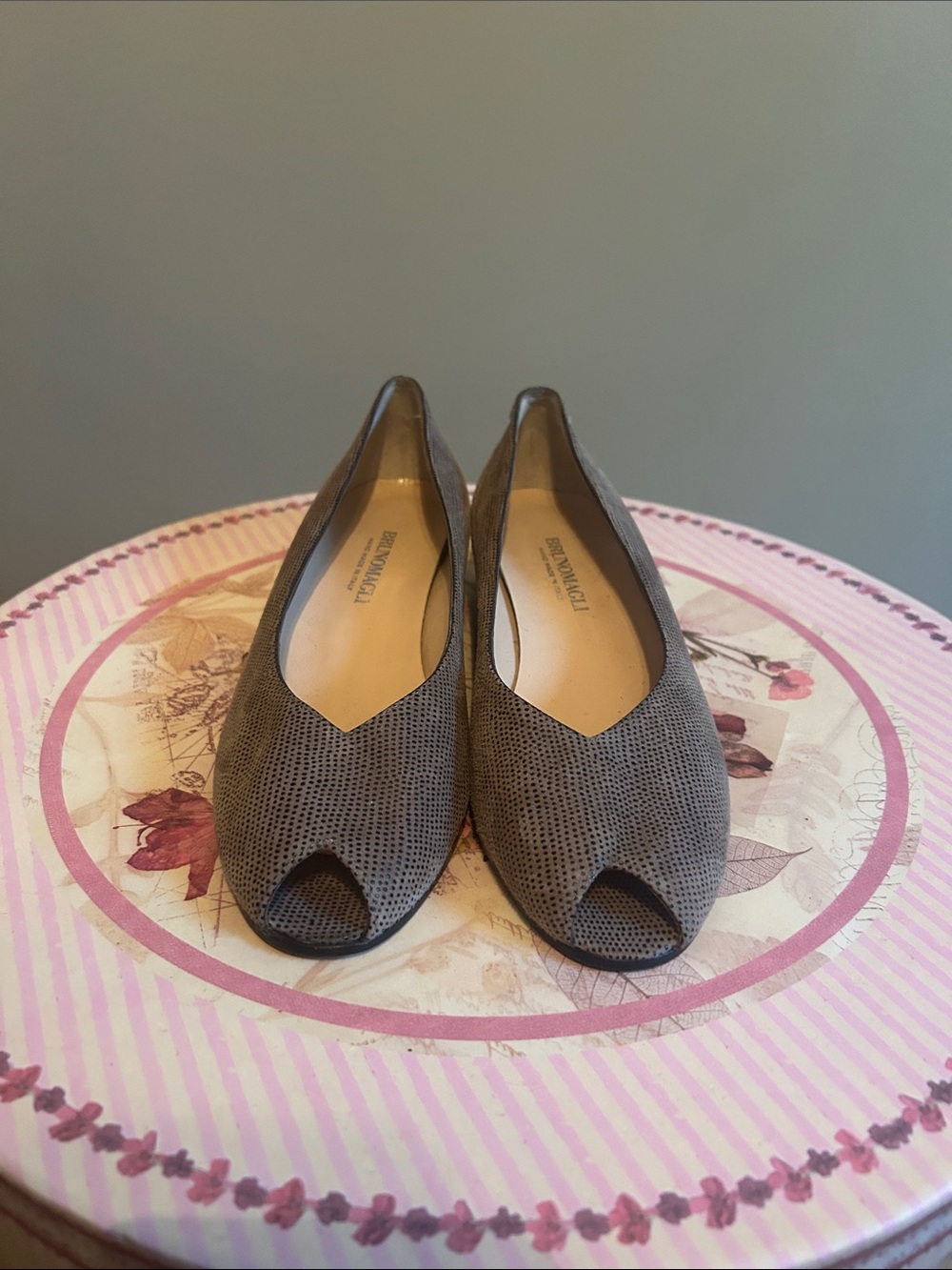 NEW Brunomagli Flats Hand Made in Italy Size 7